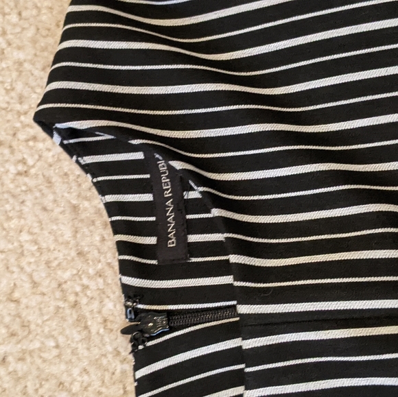 Banana Republic stripe sheath dress size 4 - Picture 2 of 3